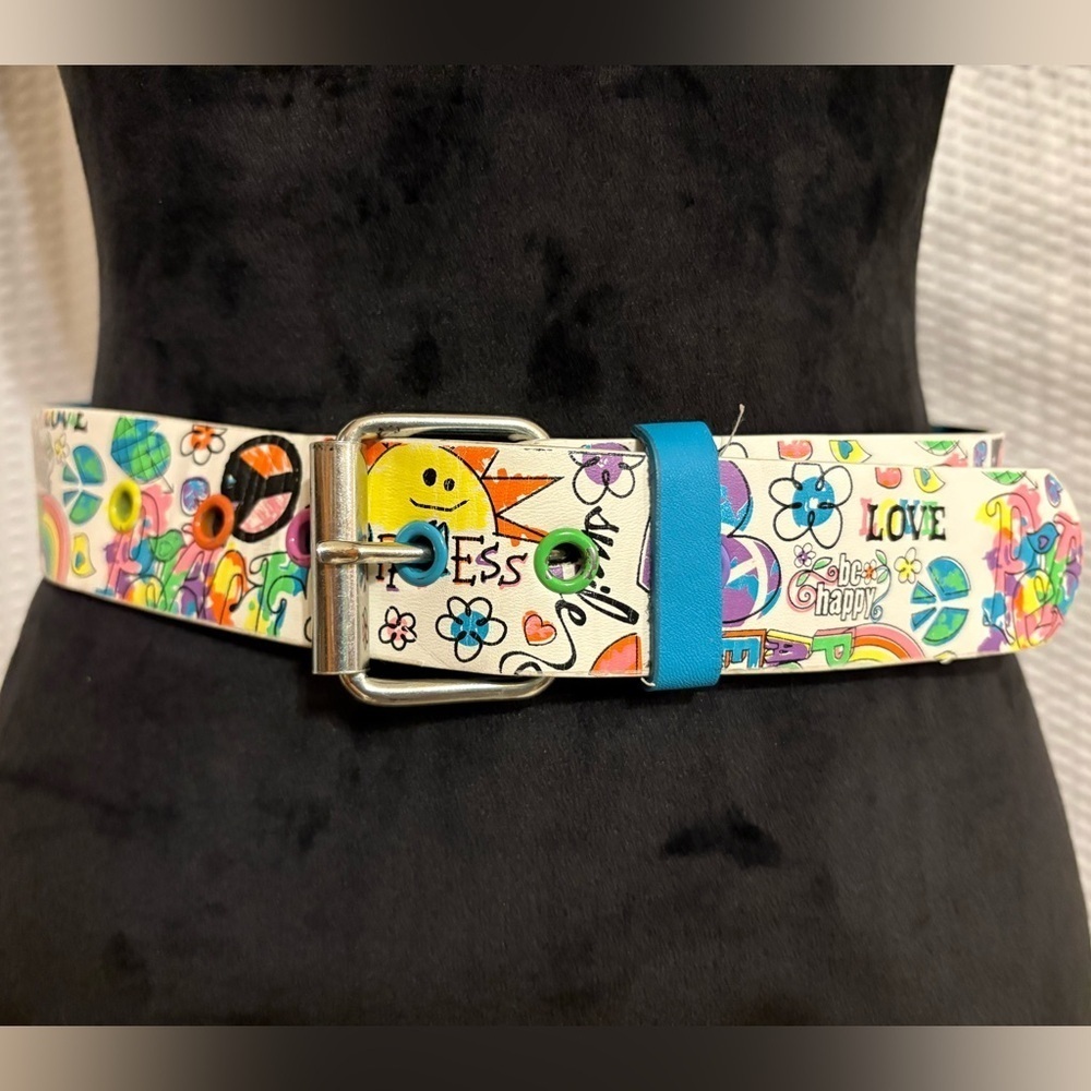 Y2K white with multicolored “Peace Love Happiness” graphic hippie 1 1/2”W belt